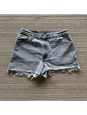 550 Light Blue Levi's Denim Shorts